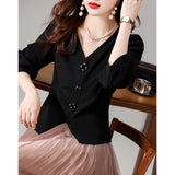 Design-Sensitive Niche Shirt Women 2025 Spring New Seven-Sleeve V-Necked Black Waist-Skinny Blouse Tide HZ1220